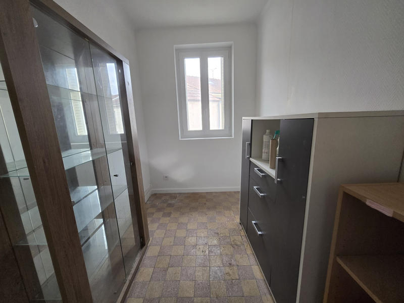 Bureau - 47 m² - 2 pièces