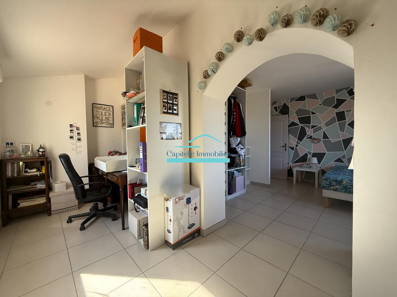 Propriété - 336 m² - 10 pièces