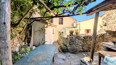 Maison de village - 70 m² - 5 pièces