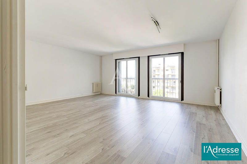 Appartement - 90 m² - 4 pièces