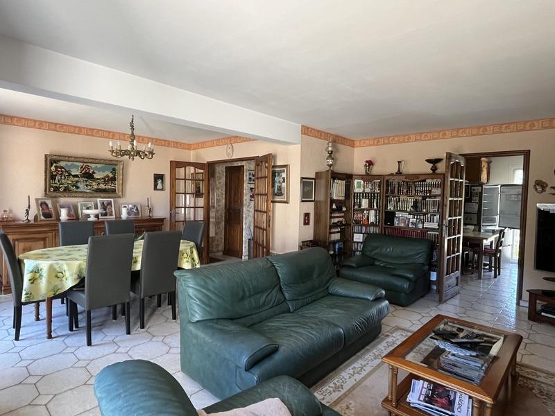 Maison traditionnelle - 109 m² - 4 pièces