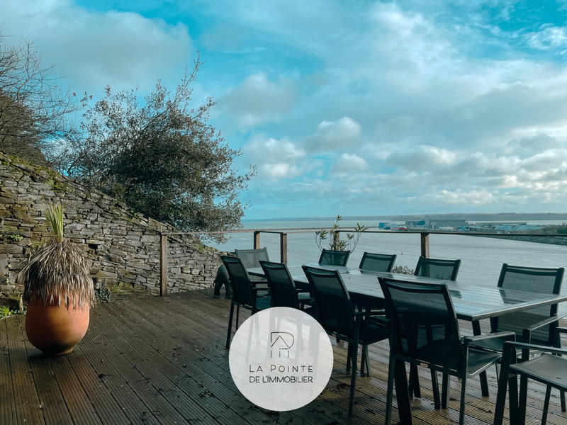 Villa - 159 m² - 6 pièces