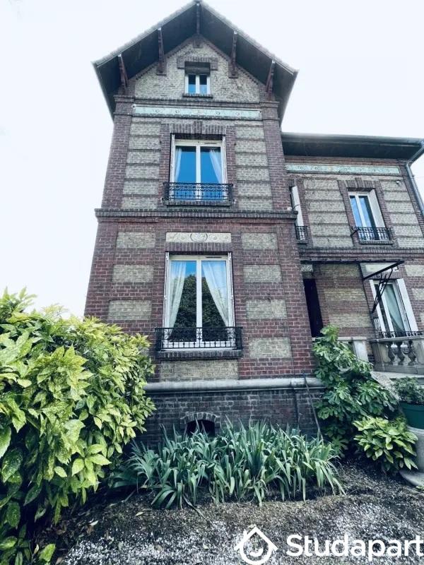 Chambre - 14 m² - 1 pièce