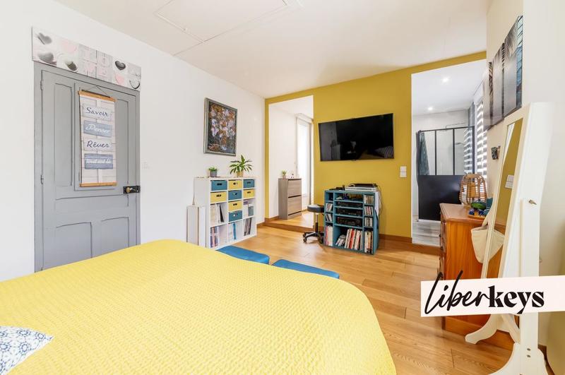 Maison - 161 m² - 6 pièces