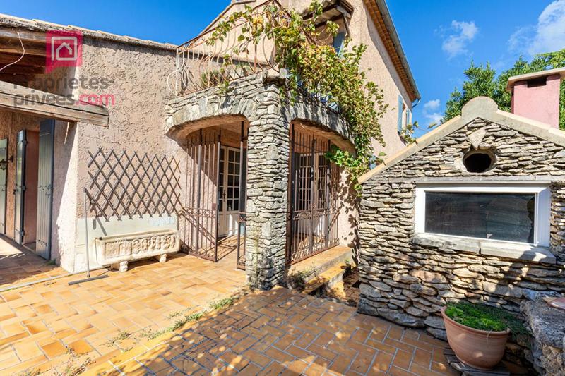Maison - 137 m² - 6 pièces