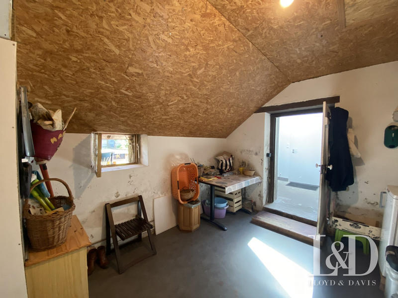 Maison traditionnelle - 160 m² - 8 pièces