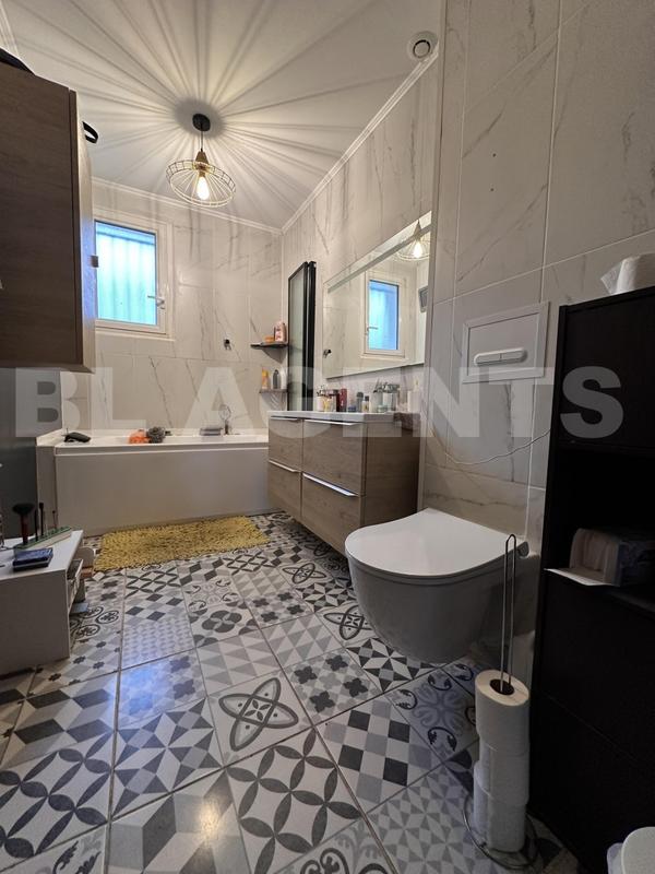 Maison - 110 m² - 6 pièces