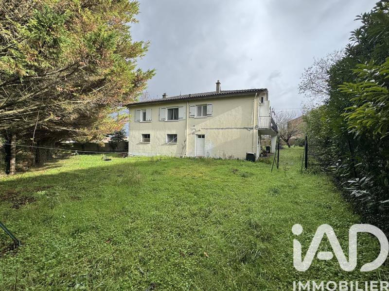 Maison - 110 m² - 4 pièces