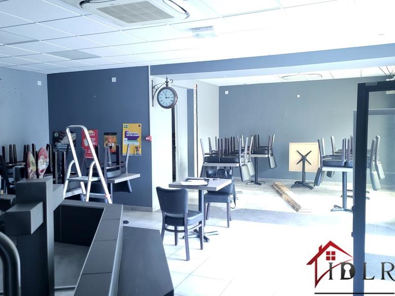 Local commercial - 300 m²