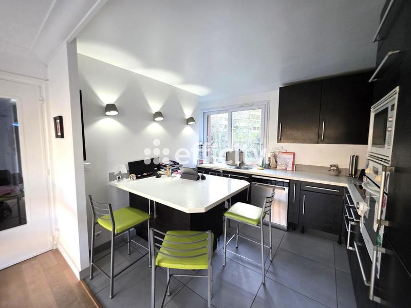 Appartement ancien - 96 m² - 6 pièces