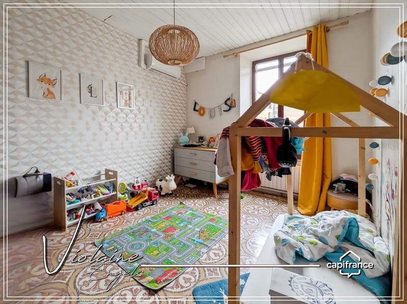 Maison de village - 285 m² - 9 pièces