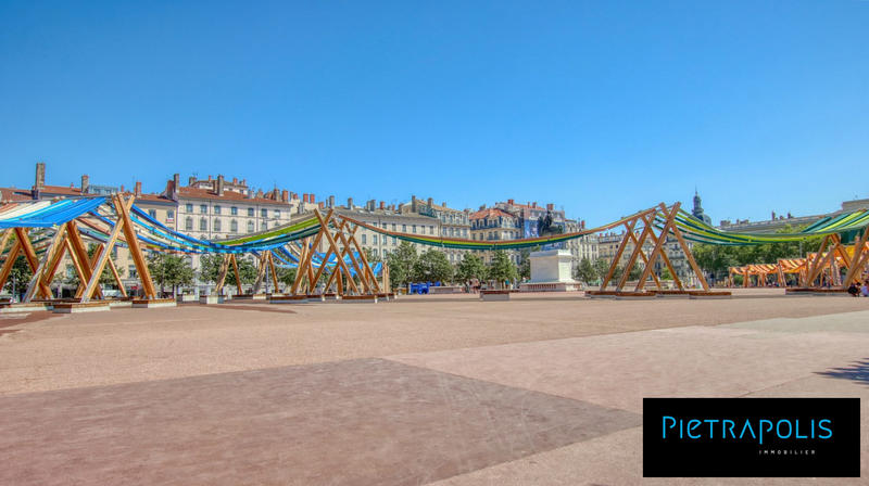 Appartement - 156 m² - 5 pièces