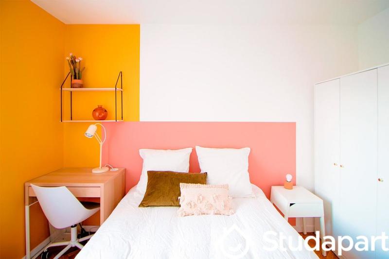 Chambre - 11 m² - 1 pièce