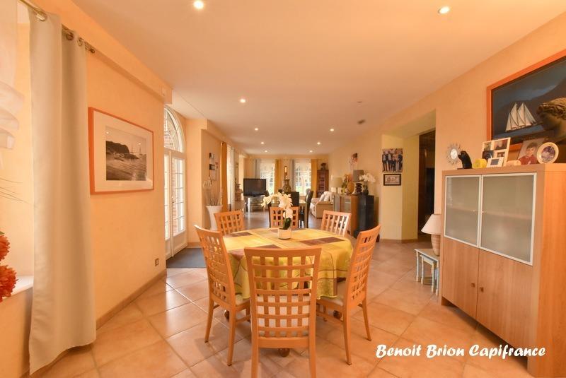 Maison - 190 m² - 6 pièces