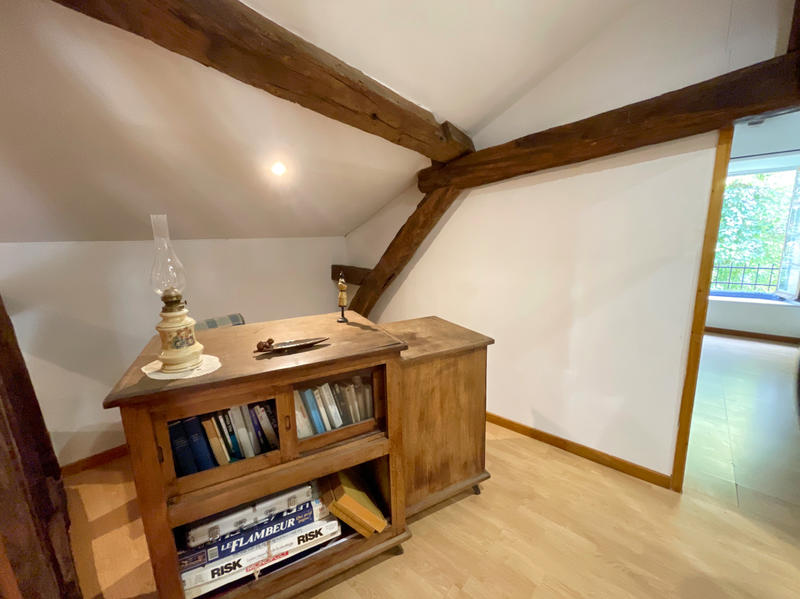 Maison - 260 m² - 8 pièces