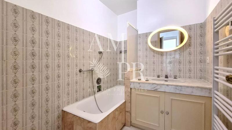 Appartement - 56 m² - 2 pièces