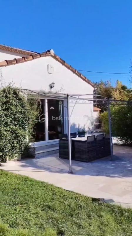 Propriété - 98 m² - 6 pièces