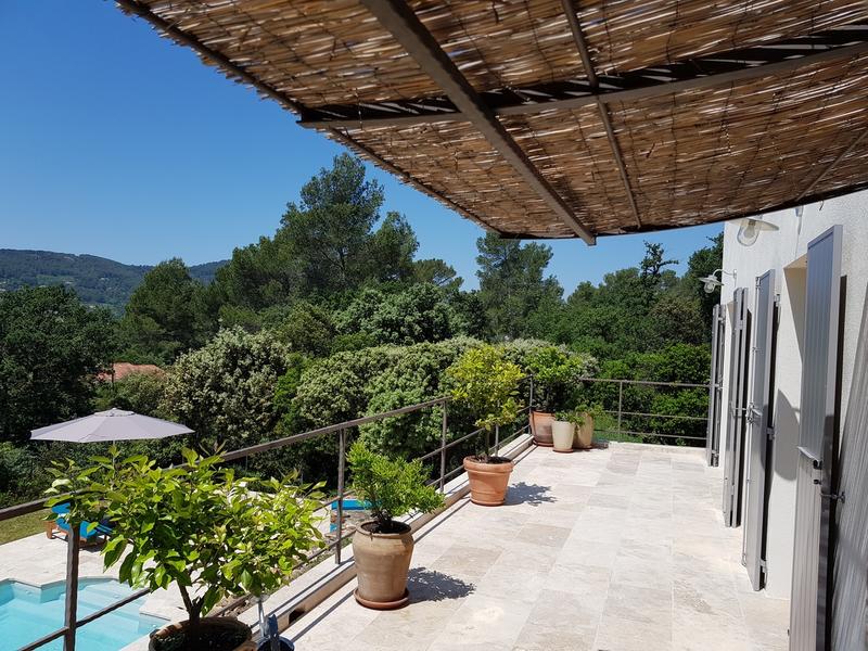 Villa - 237 m² - 8 pièces