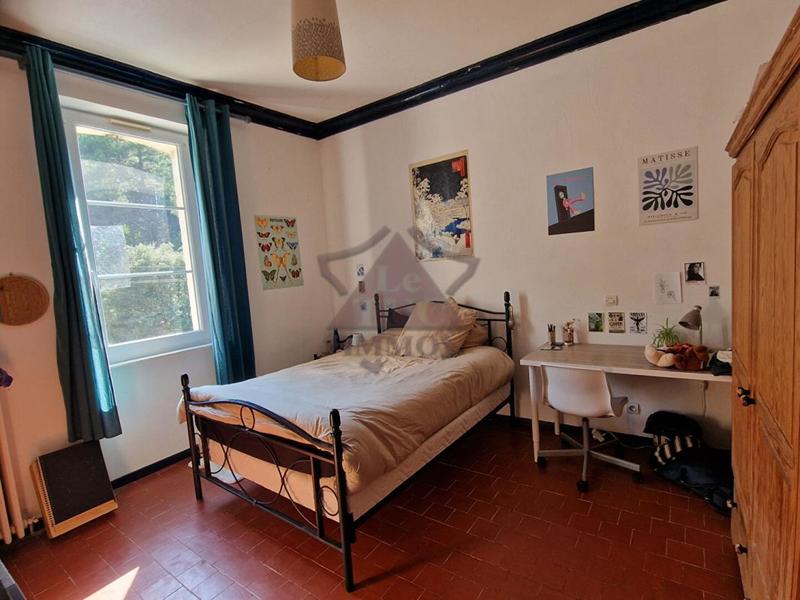 Maison - 155 m² - 6 pièces