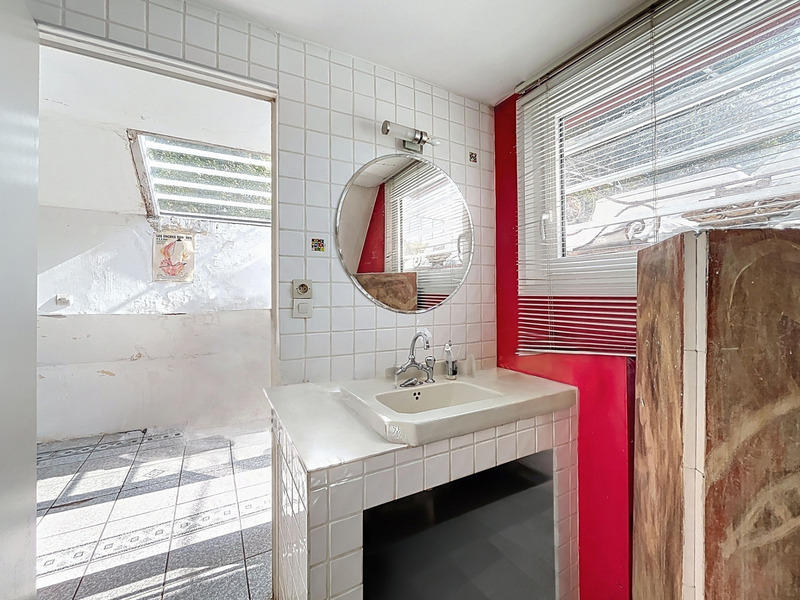 Péniche - 160 m² - 6 pièces