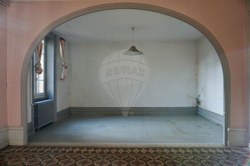 Maison - 195 m² - 6 pièces