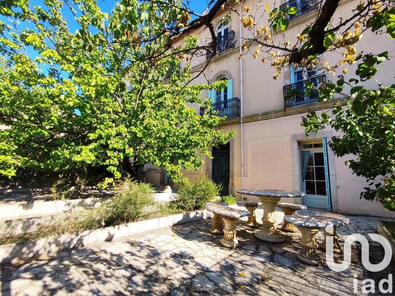 Maison de ville - 285 m² - 9 pièces