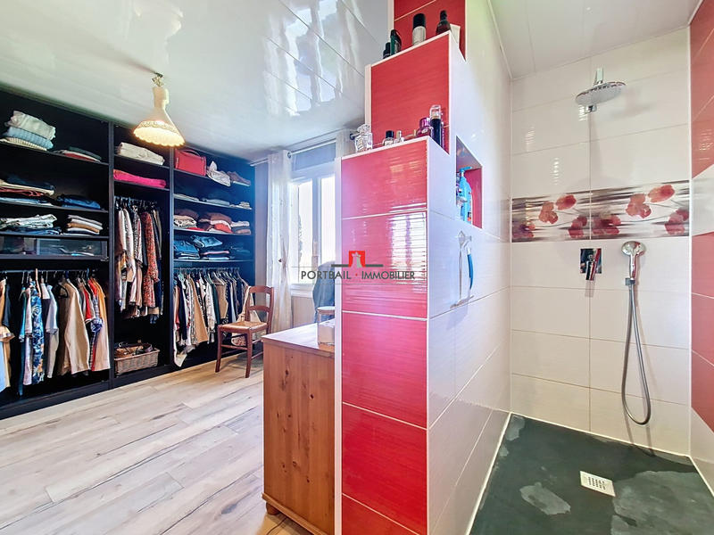 Maison - 156 m² - 6 pièces