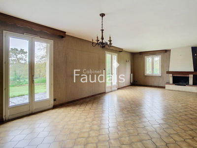 Maison - 150 m² - 9 pièces