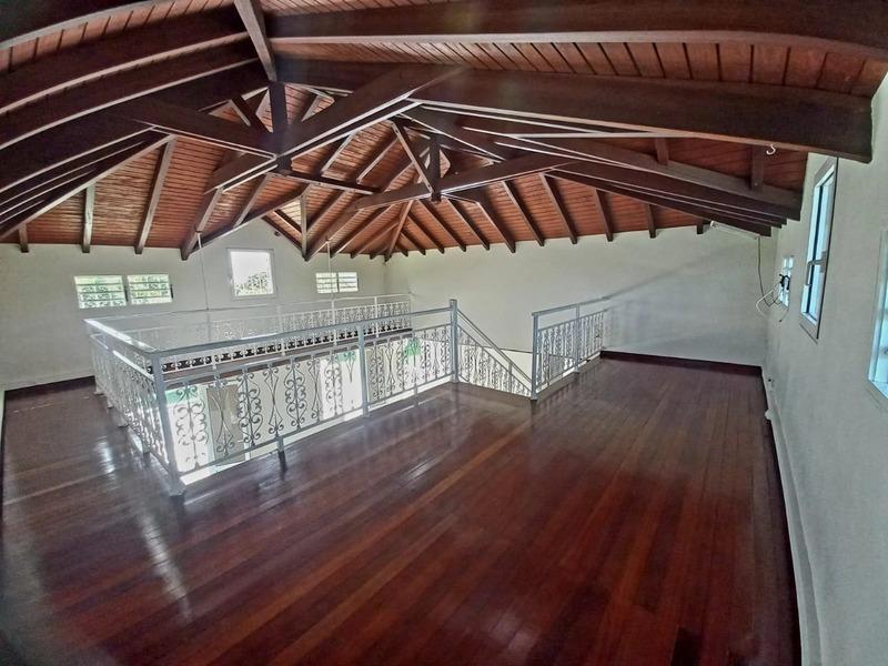 Maison - 291 m² - 7 pièces