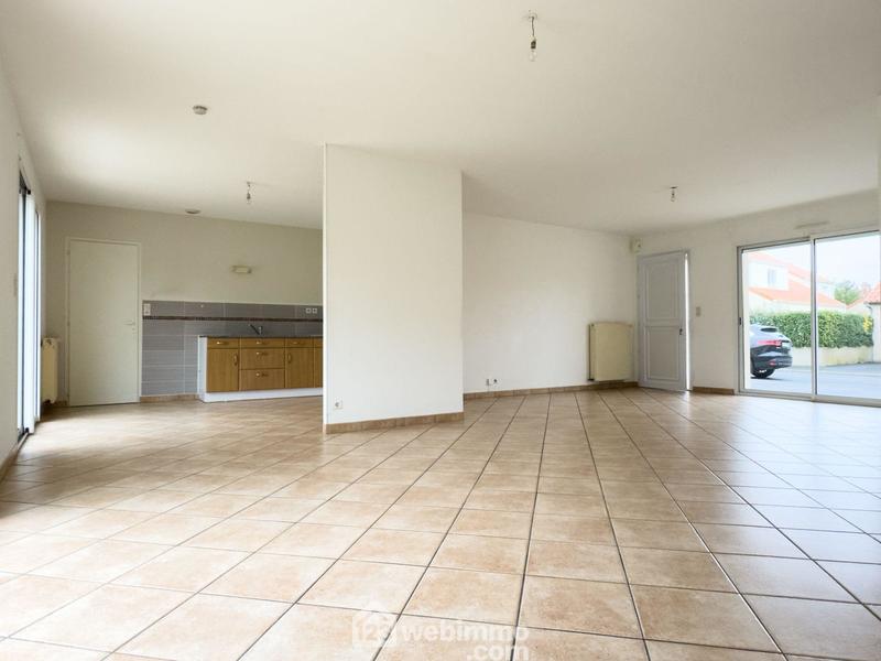 Maison - 105 m² - 4 pièces