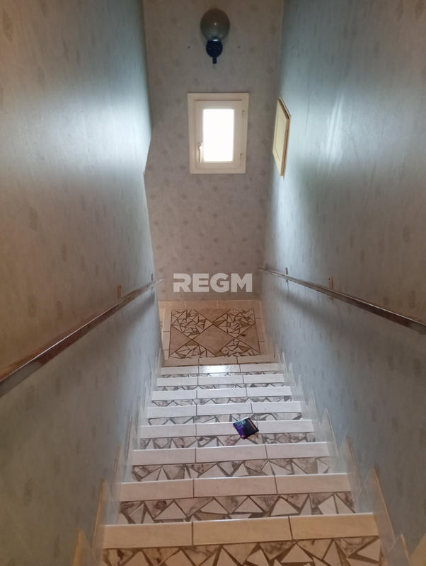 Maison - 92 m² - 6 pièces