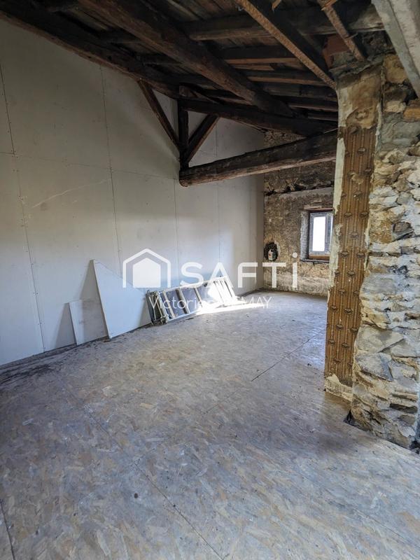 Appartement - 150 m² - 1 pièce