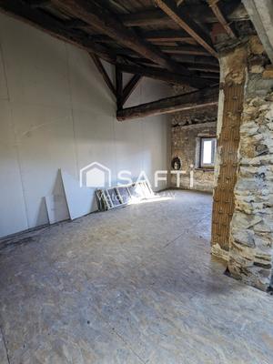 Appartement - 150 m² - 1 pièce