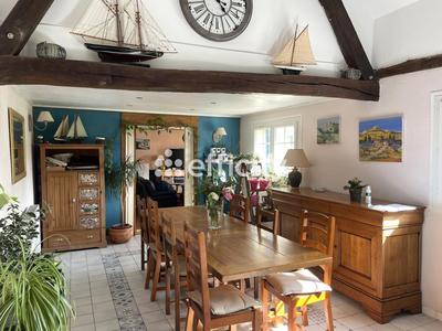 Maison ancienne - 182 m² - 8 pièces