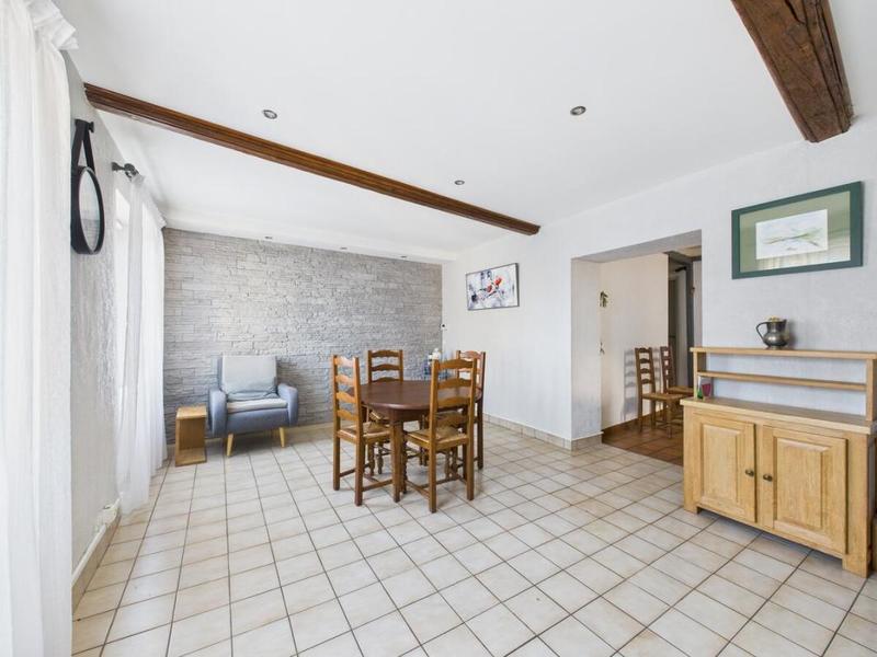 Maison - 138 m² - 7 pièces