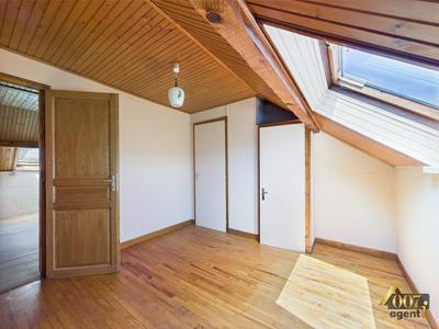 Maison - 136 m² - 7 pièces