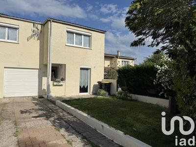 Maison - 96 m² - 5 pièces