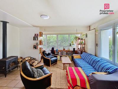 Maison - 90 m² - 5 pièces