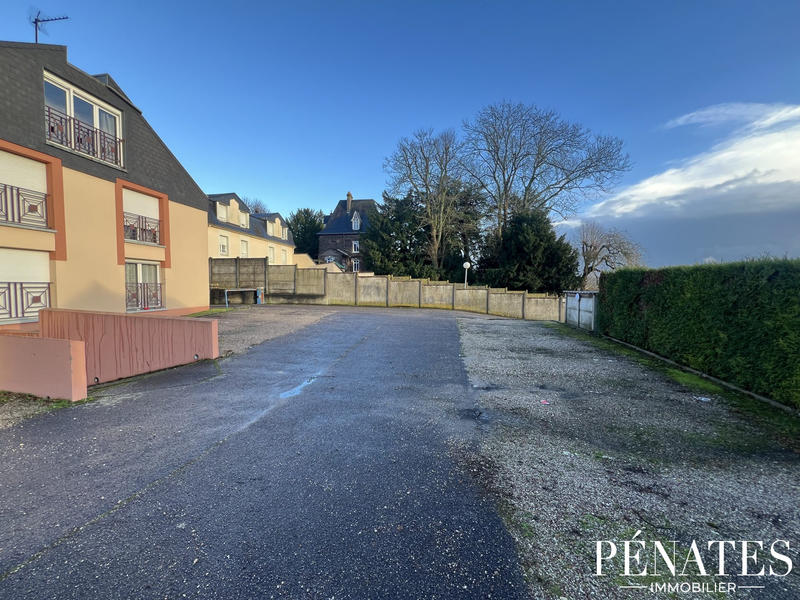 Parking / Garage - 12 m²