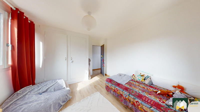 Maison - 223 m² - 8 pièces