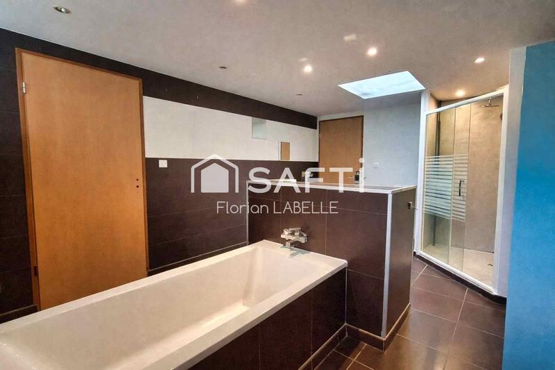 Maison - 320 m² - 6 pièces