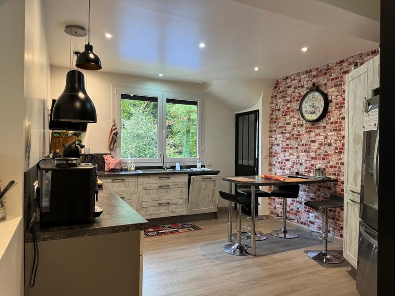 Maison - 265 m² - 7 pièces