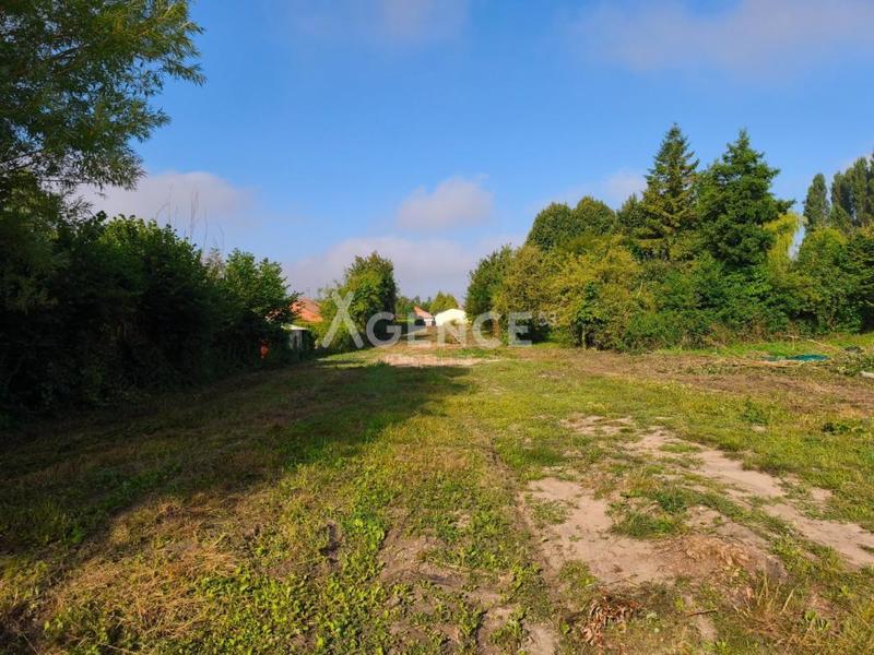 Terrain constructible - 807 m²