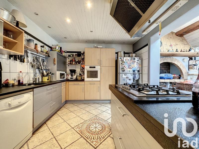 Maison - 300 m² - 13 pièces