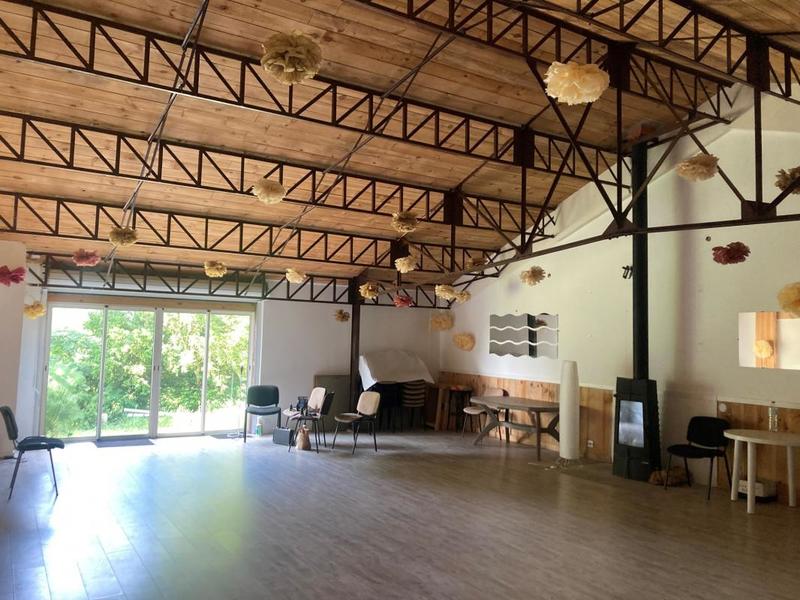 Propriété - 620 m² - 18 pièces