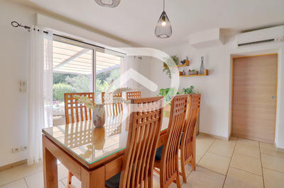 Villa - 138 m² - 6 pièces