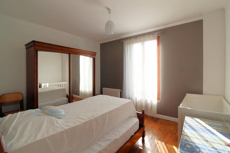 Maison - 92 m² - 5 pièces