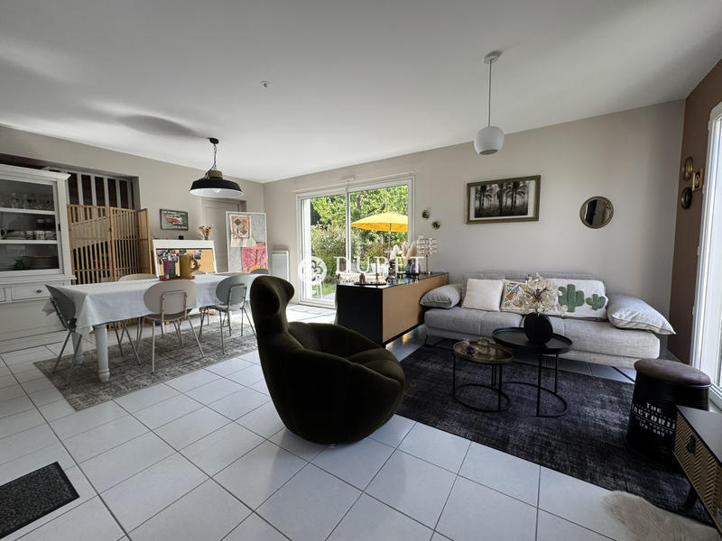 Maison - 104 m² - 4 pièces