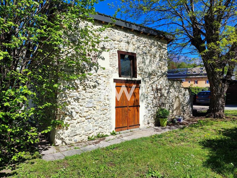 Appartement - 217 m² - 7 pièces