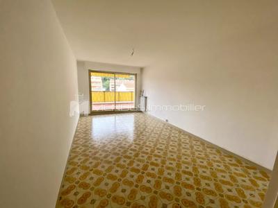 Appartement - 77 m² - 3 pièces